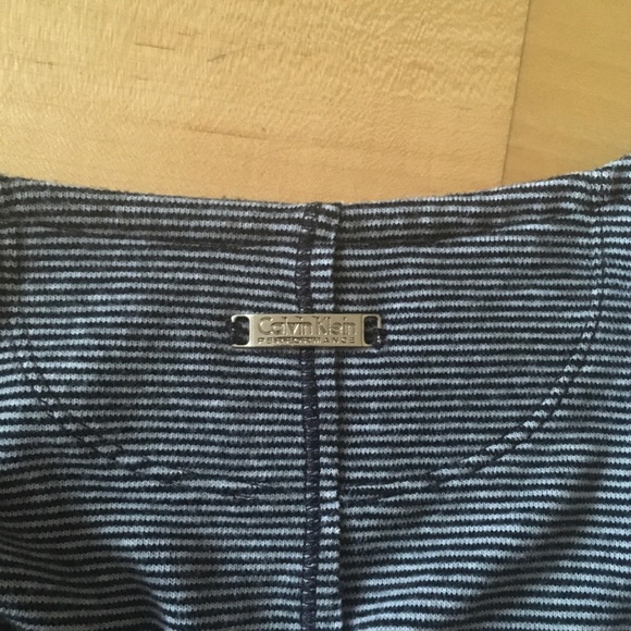 Calvin Klein performance half zip shirt - Picture 3 of 3